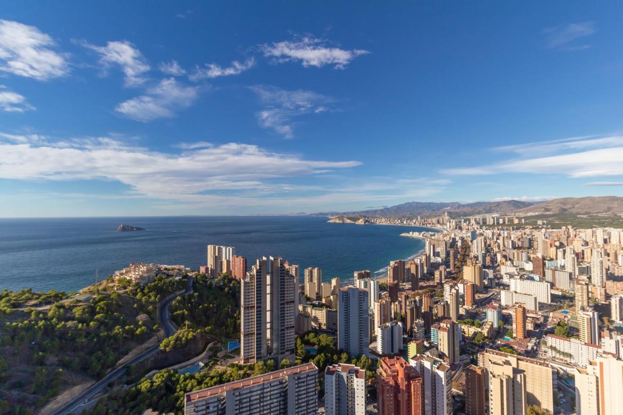 Appartement Sunny Penthouse On The 41st Floor In Torre Lugano, With Pool And Garage Benidorm